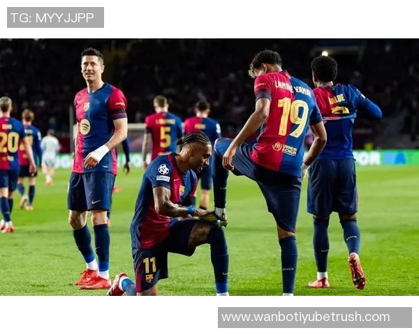 佩德里缺席巴萨训练霍安加西亚与拉菲尼亚积极参与合练 佩德里缺席巴萨训练霍安加西亚与拉菲尼亚积极参与合练