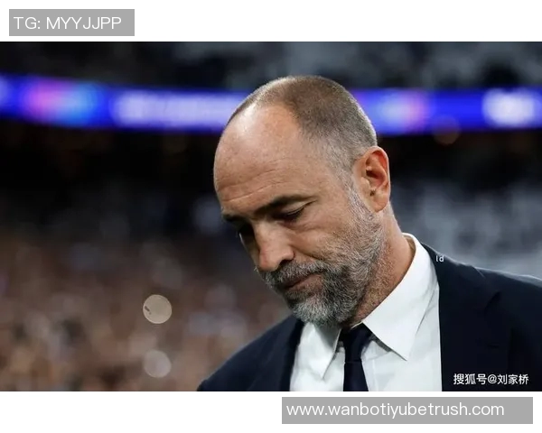 麦肯尼谈进球难度强调团队合作支持奥蓬达与戴维的重要性