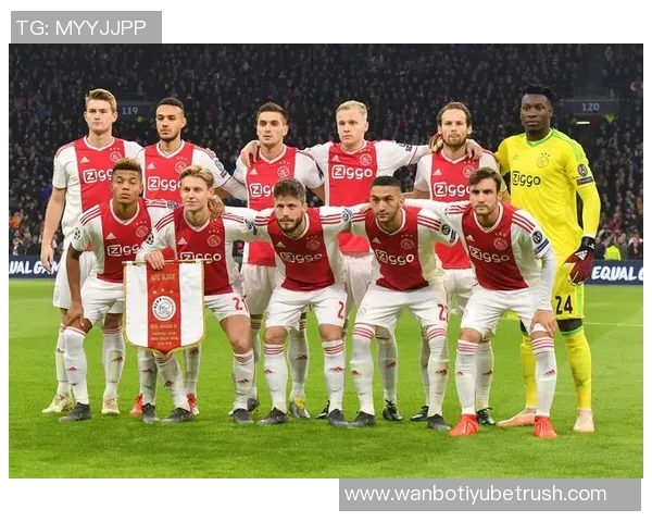 三位球星在欧冠客场对阿贾克斯上演帽子戏法的精彩瞬间 三位球星在欧冠客场对阿贾克斯上演帽子戏法的精彩瞬间